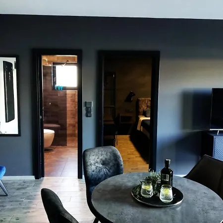 House Of Silence Apartment *